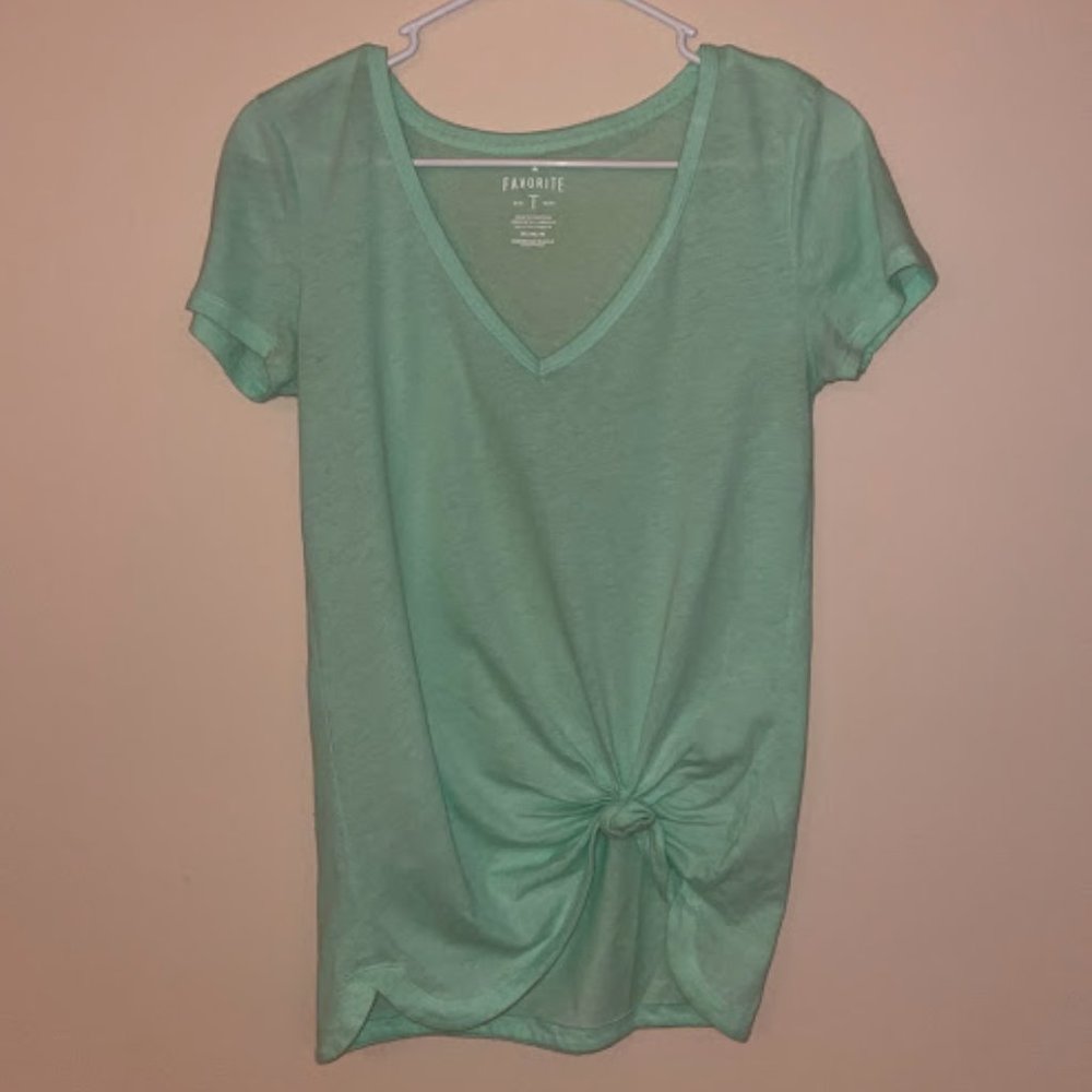 Women's Casual Green Knotted Tee